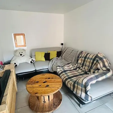 Maison De Renaud شقة إِجويشا